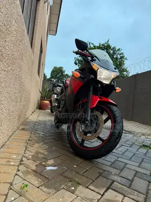 Honda CBR 2018 Red