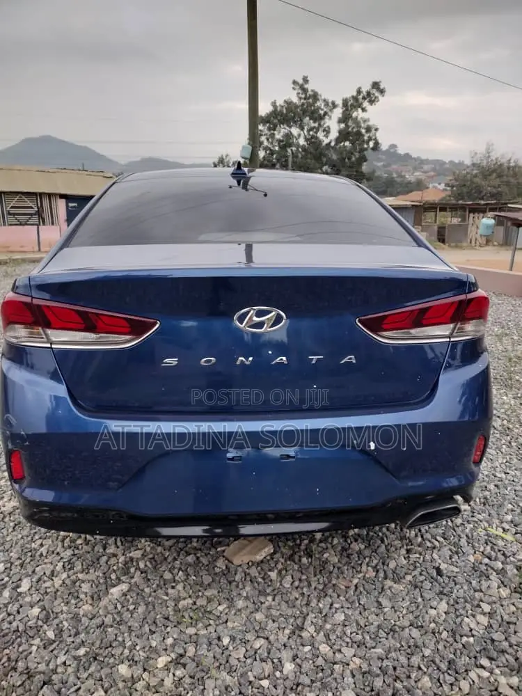 Hyundai Sonata 2018 Blue