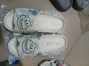 Slippers Outdoor Indoor Men and Women
