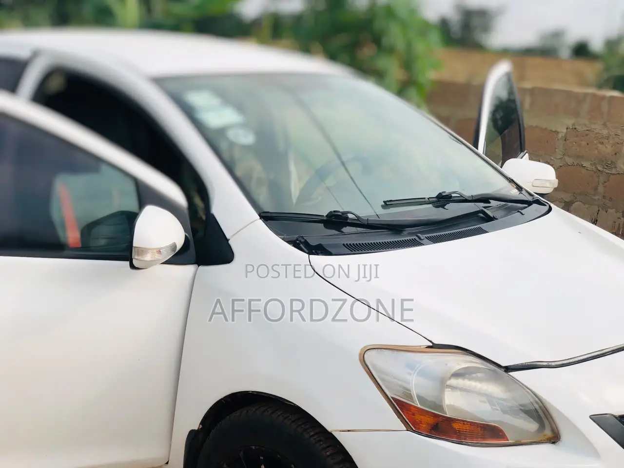 Toyota Yaris 2009 White