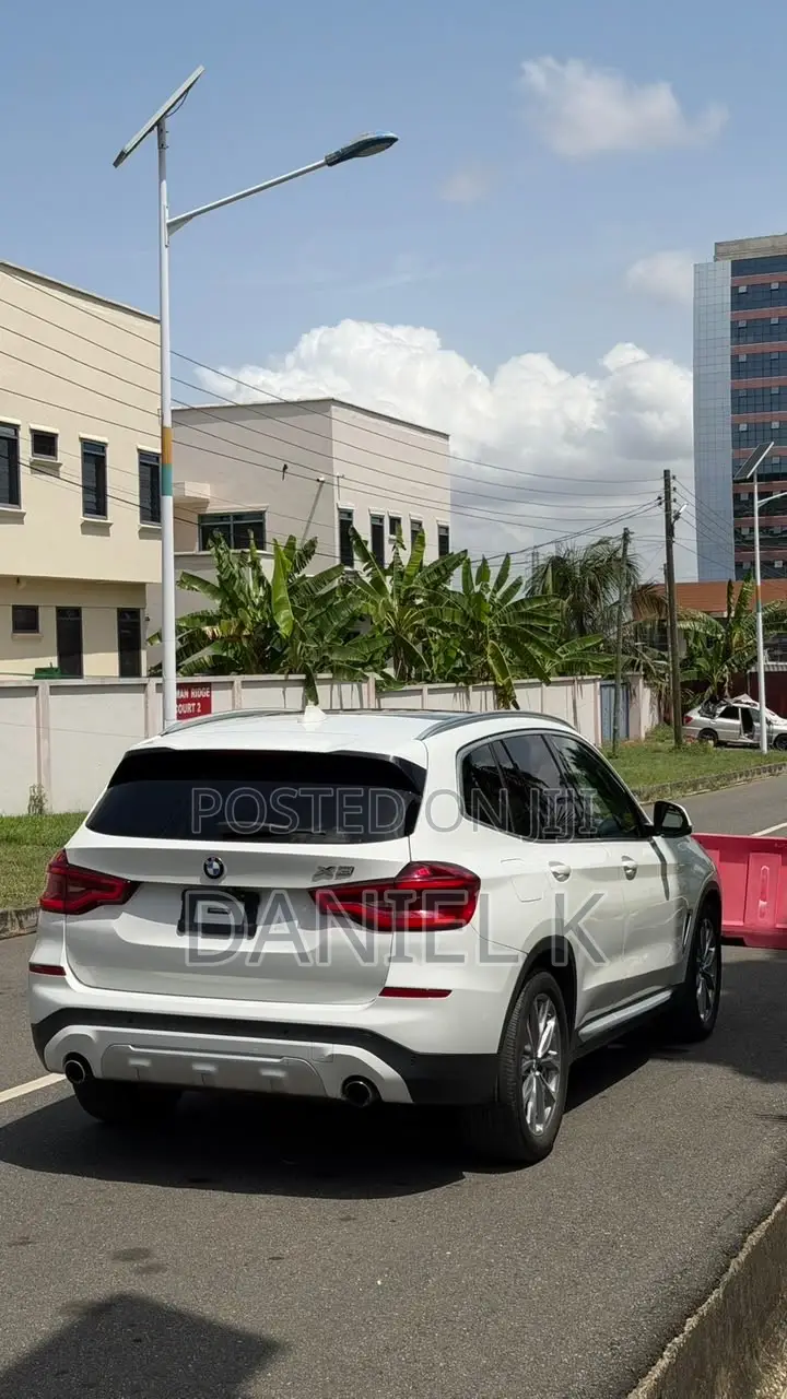 BMW X3 xDrive30i AWD 2018 White