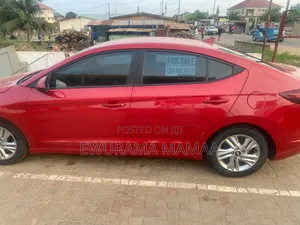 Hyundai Elantra 2020 Red