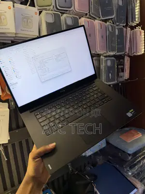 Laptop Dell XPS 15 9570 32GB Intel Core i7 SSD 512GB