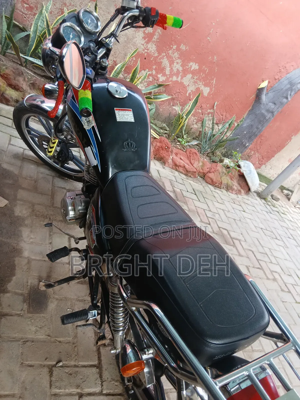 New Royal RY125 2025 Black