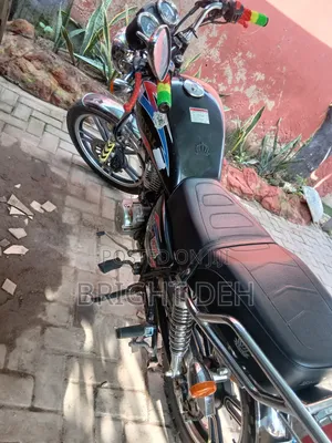 New Royal RY125 2025 Black