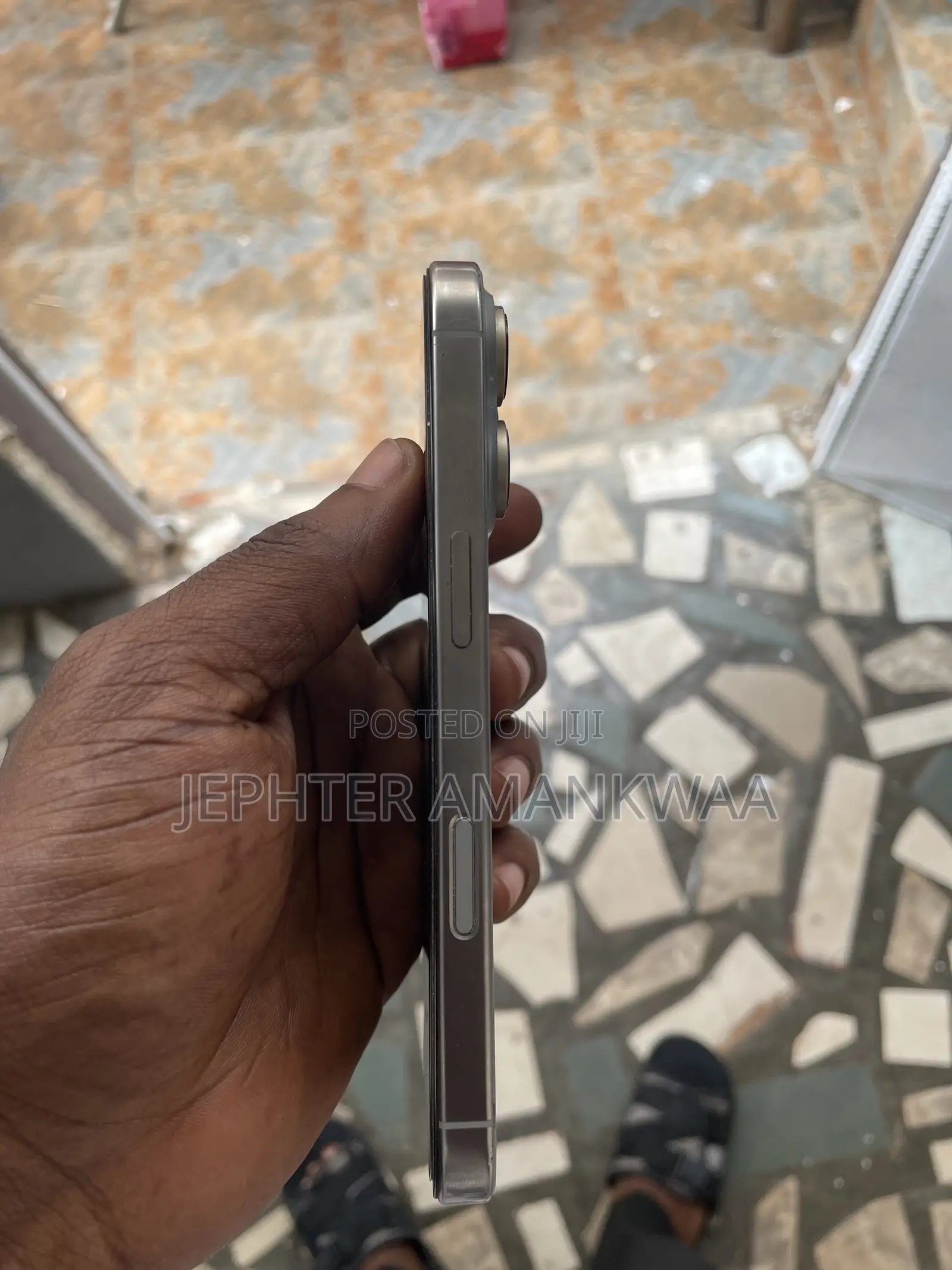 Apple iPhone 16 Pro 128 GB Gray