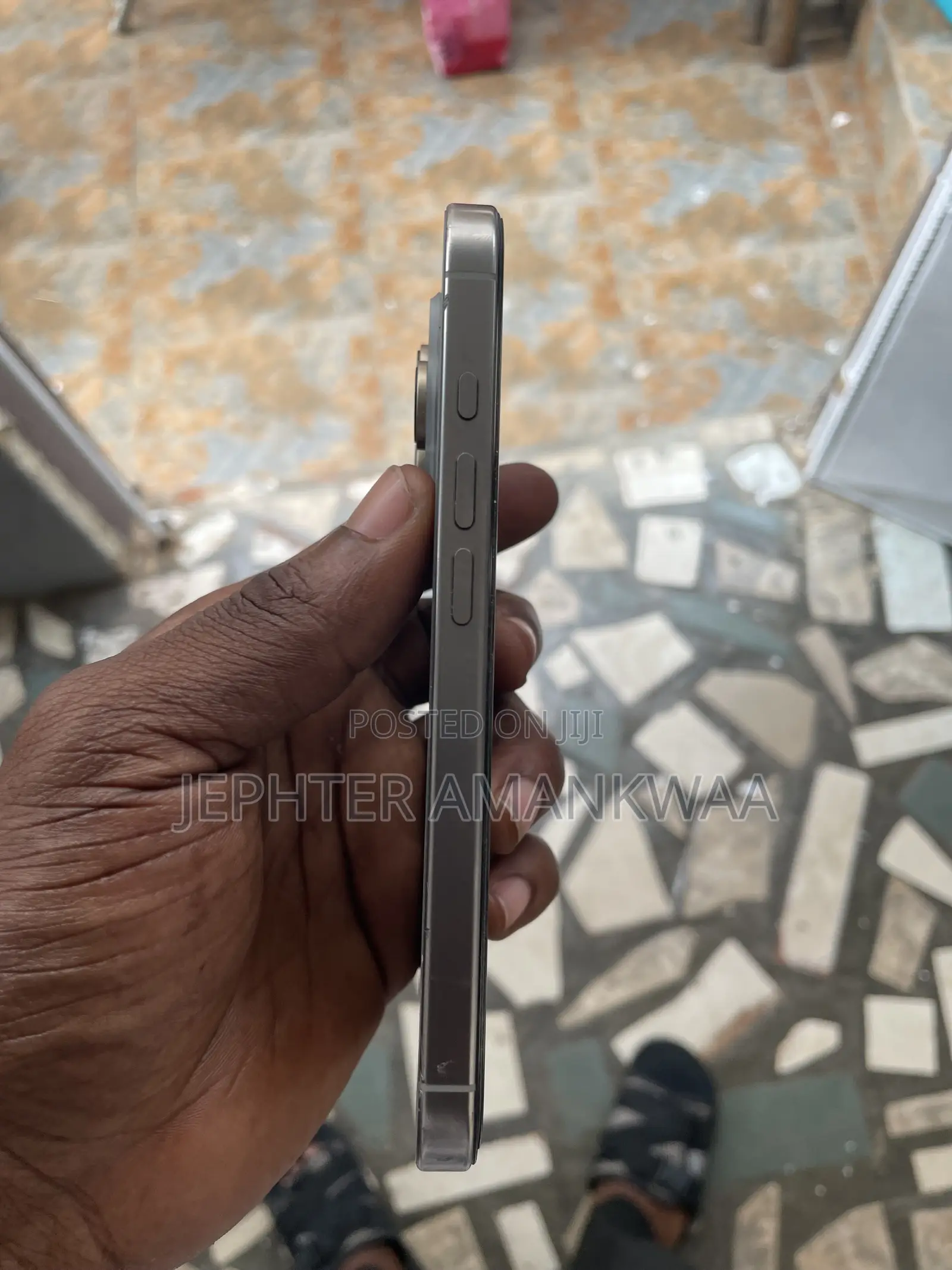 Apple iPhone 16 Pro 128 GB Gray