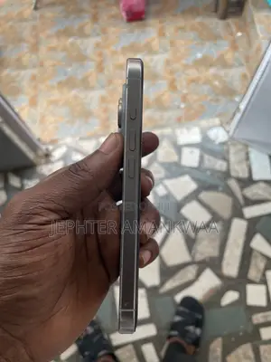 Apple iPhone 16 Pro 128 GB Gray