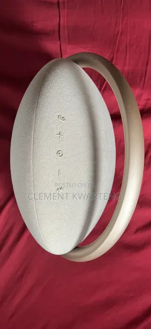 Harman Kardon Onyx Studio 8