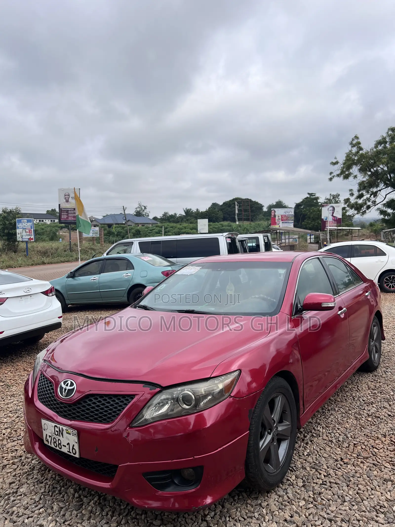 Toyota Camry SE 4dr Sedan (2.5L 4cyl 6AM) 2010 Red