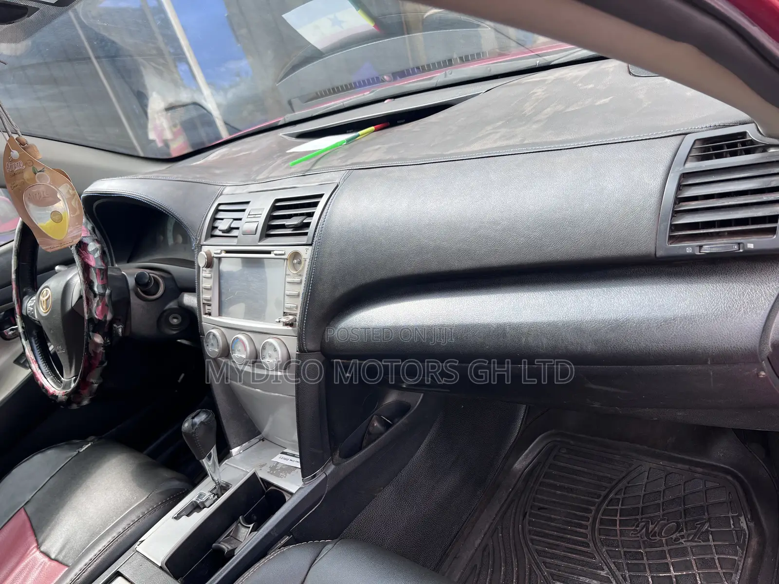 Toyota Camry SE 4dr Sedan (2.5L 4cyl 6AM) 2010 Red
