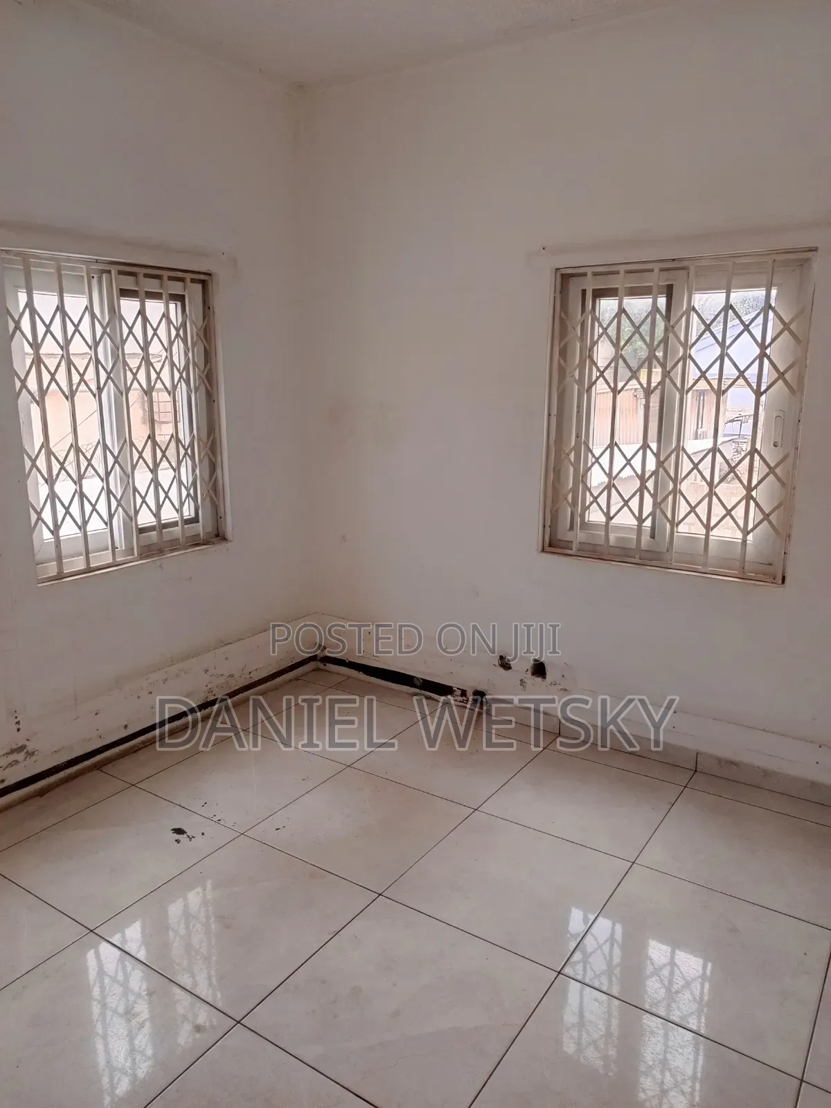 A 10 Rooms Storey Building Office Is for Rent at Accra Tudu,