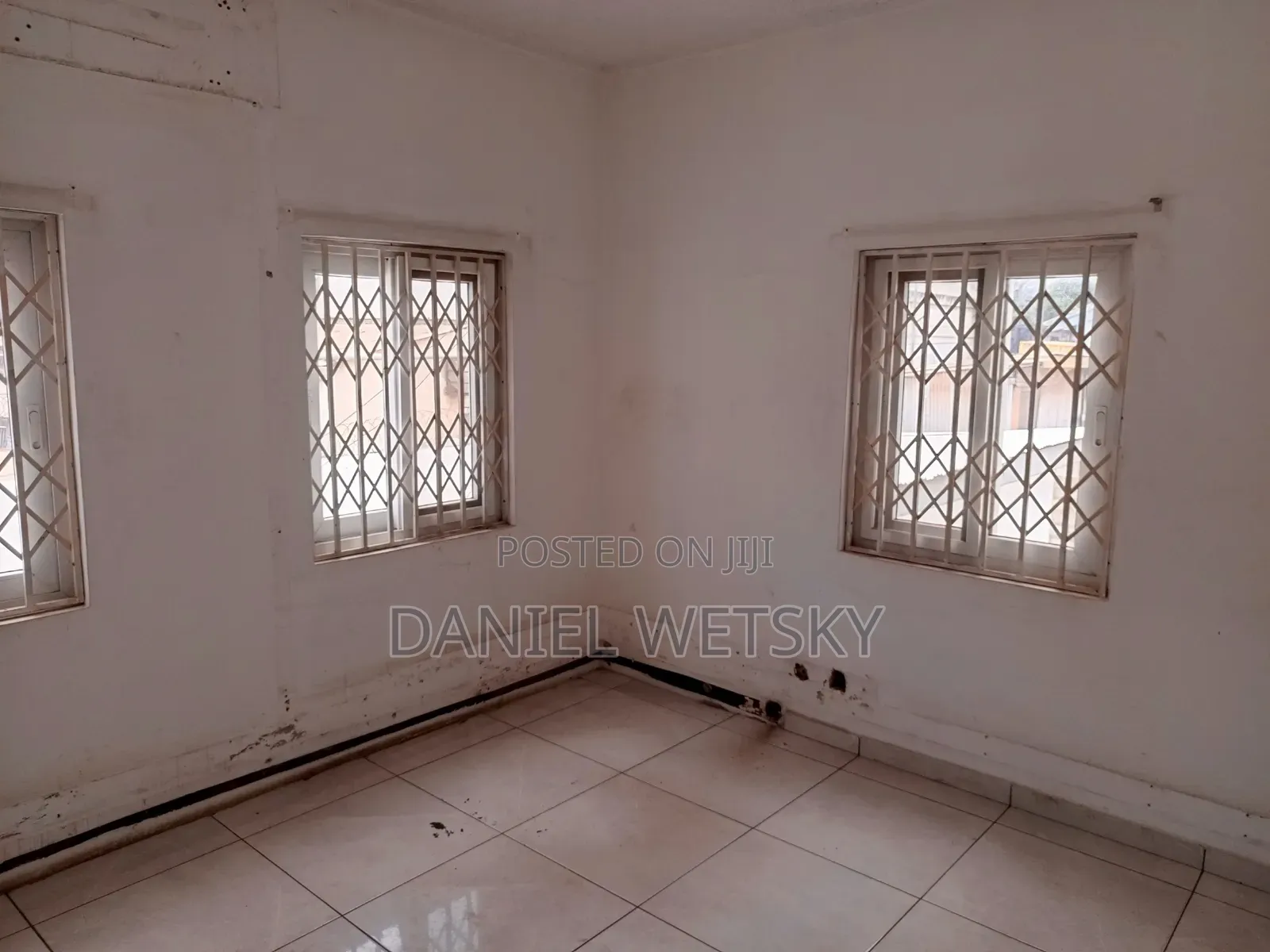 A 10 Rooms Storey Building Office Is for Rent at Accra Tudu,