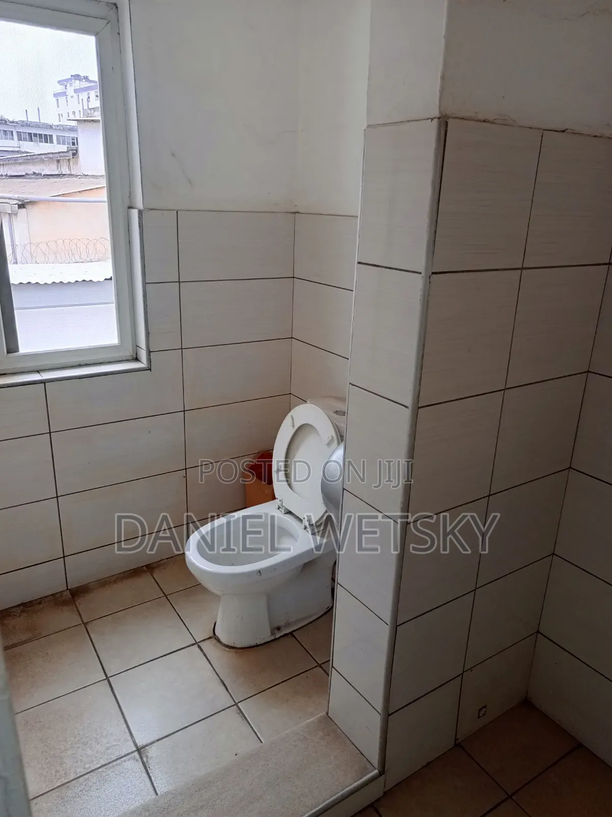 A 10 Rooms Storey Building Office Is for Rent at Accra Tudu,