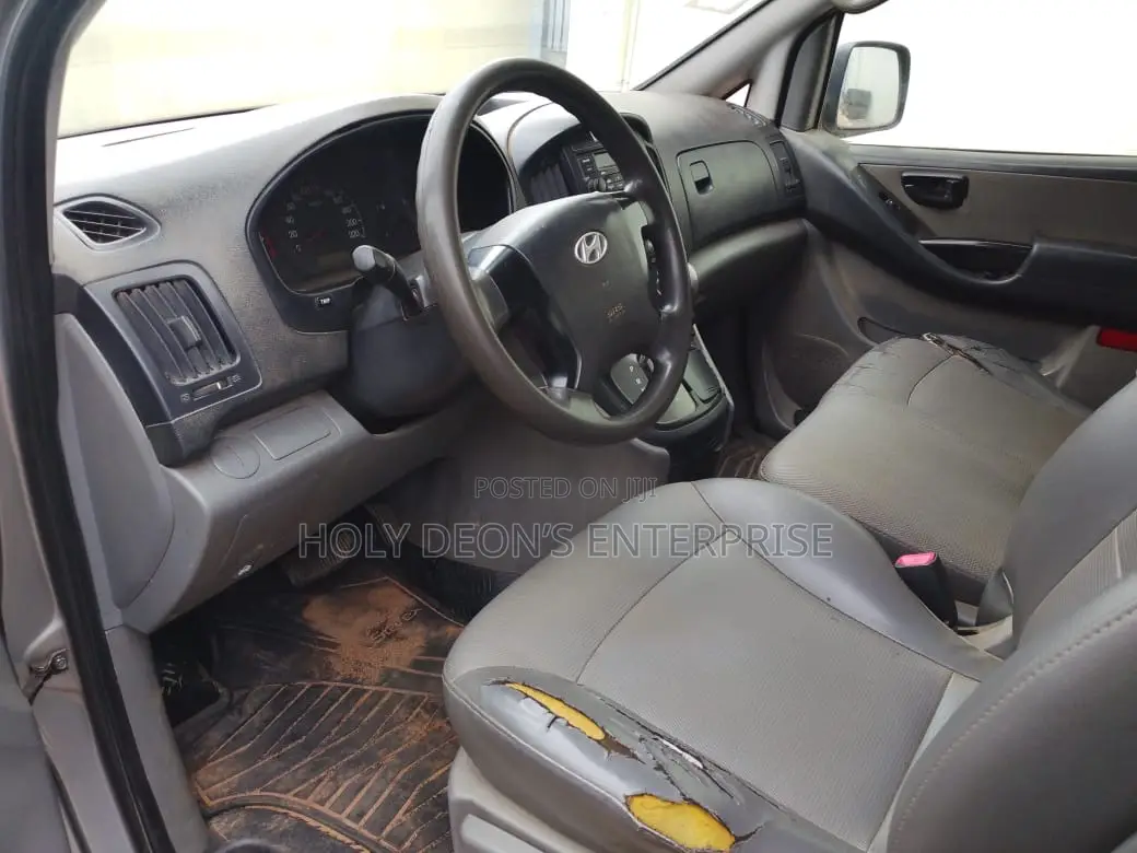 Hyundai Starex 2015 Silver