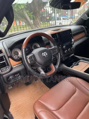 RAM 1500 2022 Black