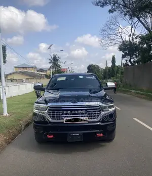 RAM 1500 2022 Black