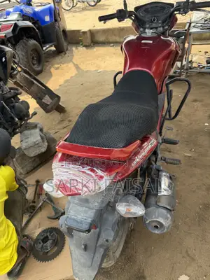 Honda Unicorn 2020 Red