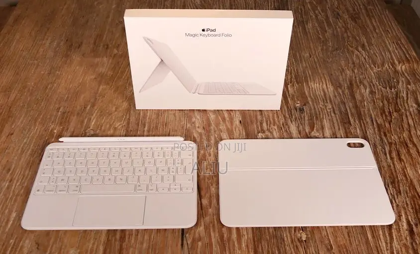 Apple iPad Magic Folio Keyboard