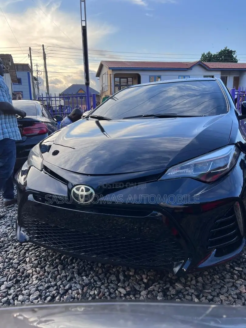 Toyota Corolla 2017 Black