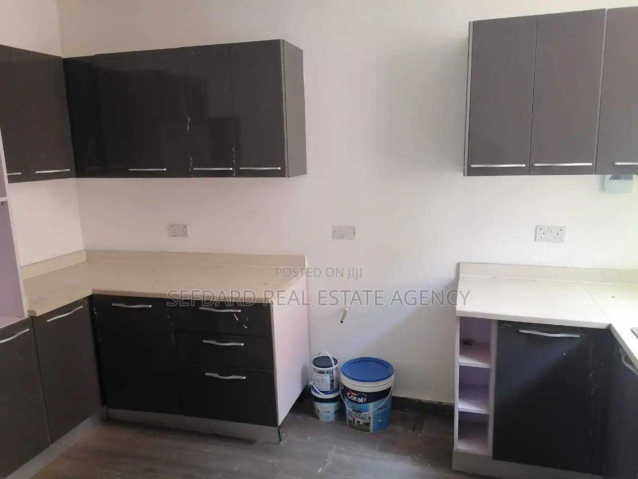 4bdrm Duplex in Sefdard Properties, Pokuase for rent