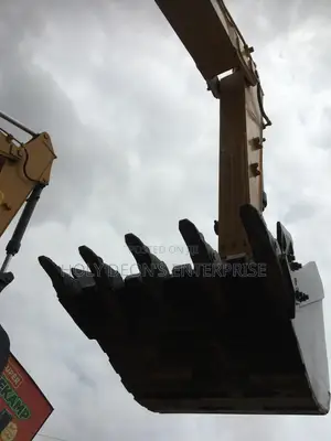 Brand New XCMG Crawler Excavator XE 215 I
