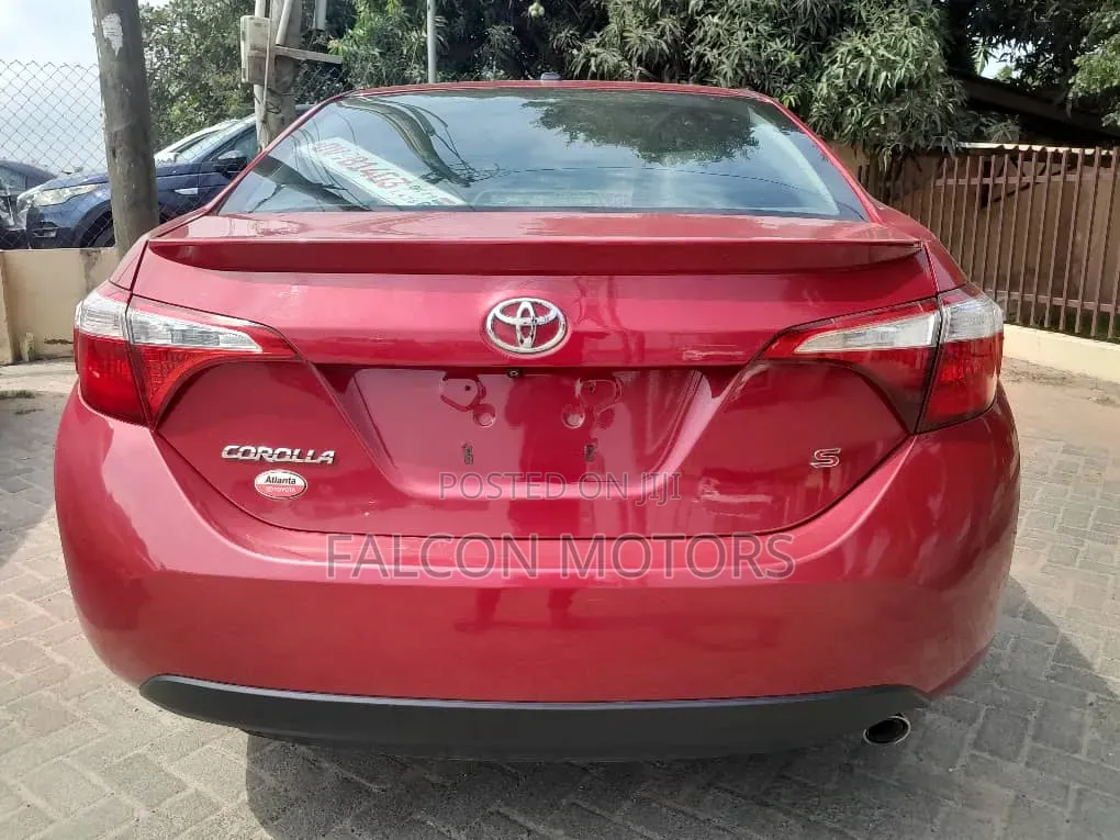 Toyota Corolla 2016 Red