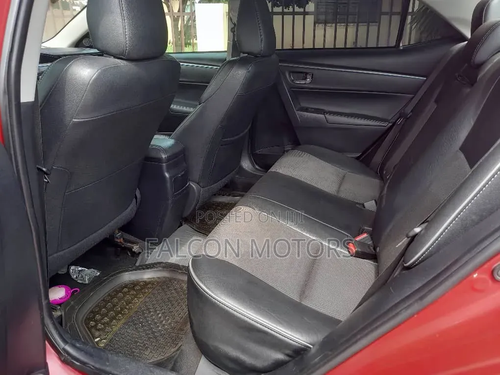 Toyota Corolla 2016 Red