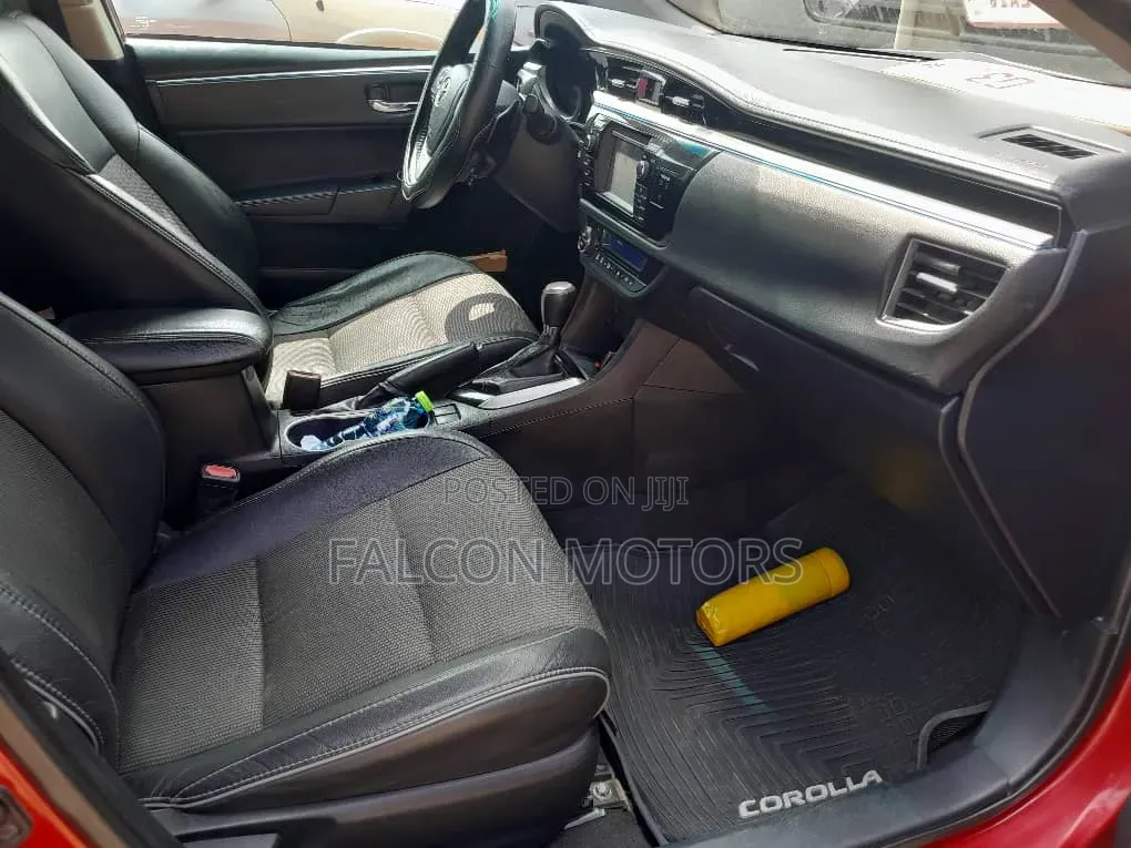 Toyota Corolla 2016 Red