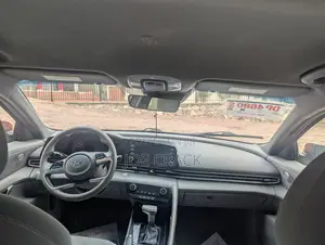 Hyundai Elantra SEL 2021 Red