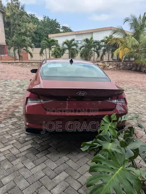 Hyundai Elantra SEL 2021 Red