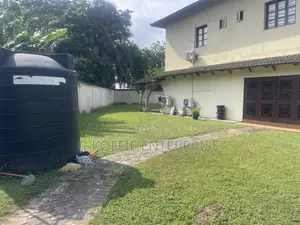 12bdrm Mansion in Tesano for sale