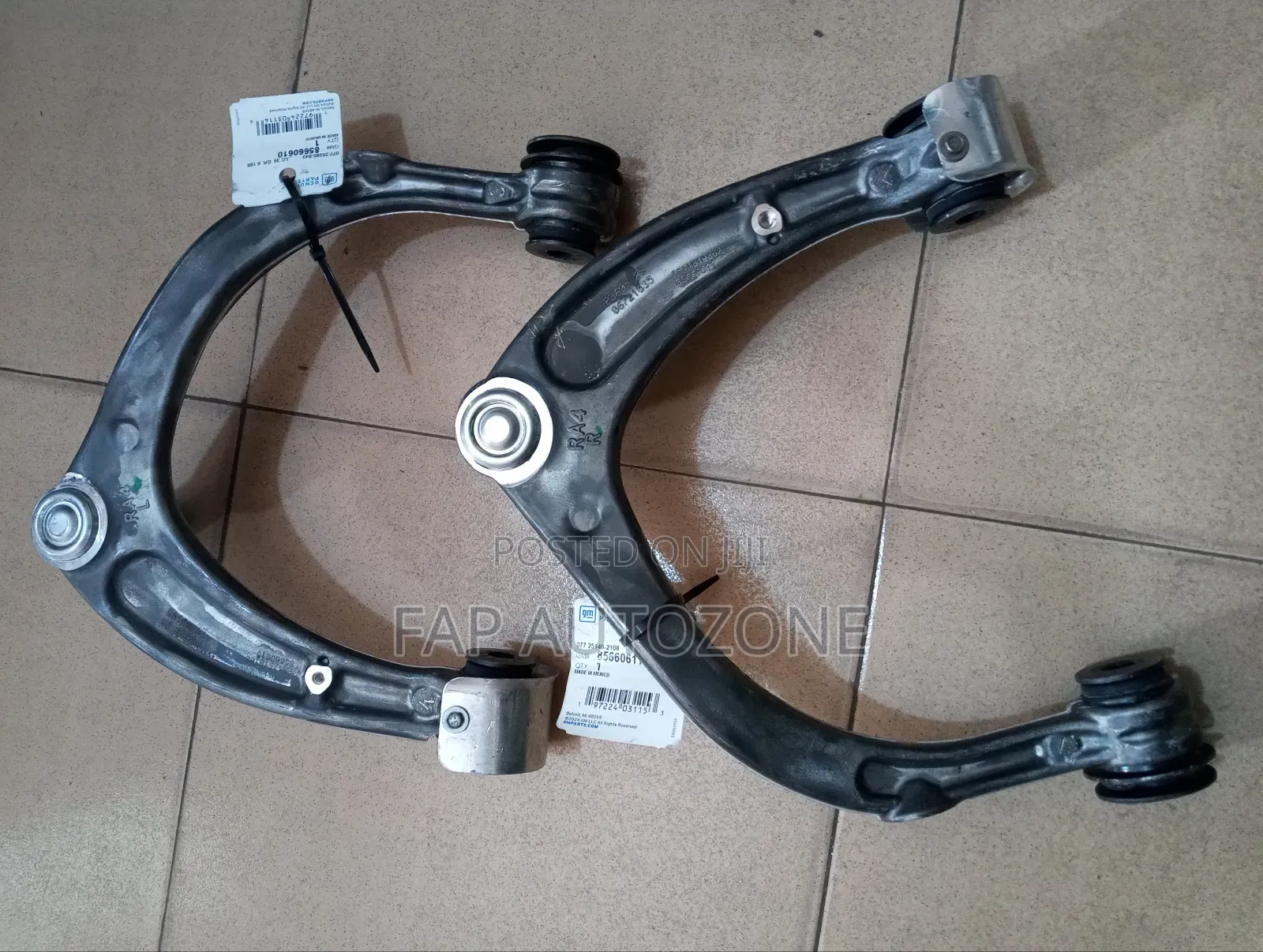 Original General Motors (GM) Genuine Escalade Upper Arm From USA