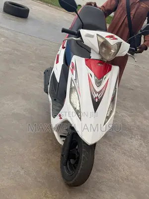 Kymco Agility 2001 White