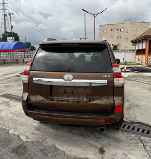 Toyota Land Cruiser Prado 2014 Brown