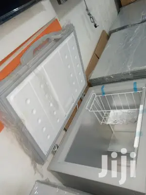 Brand New Chest Freezer 142ltrs