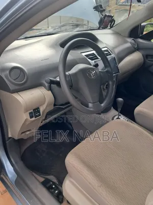 Toyota Belta 2010 Gray