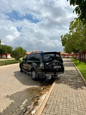 Mitsubishi Pajero 2015 Black
