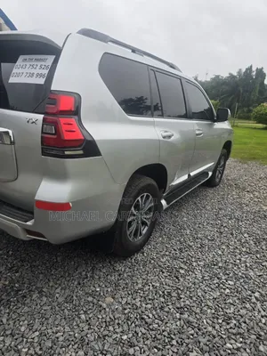 Toyota Land Cruiser Prado 2013 Silver
