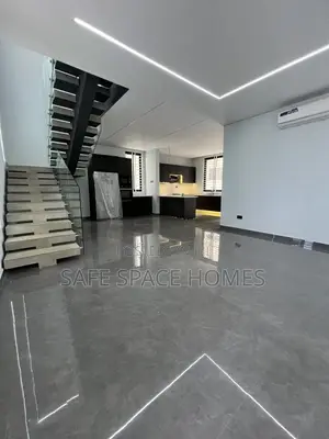 4bdrm Duplex in Burma Camp for rent