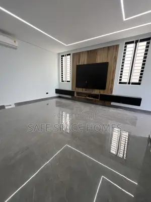 4bdrm Duplex in Burma Camp for rent