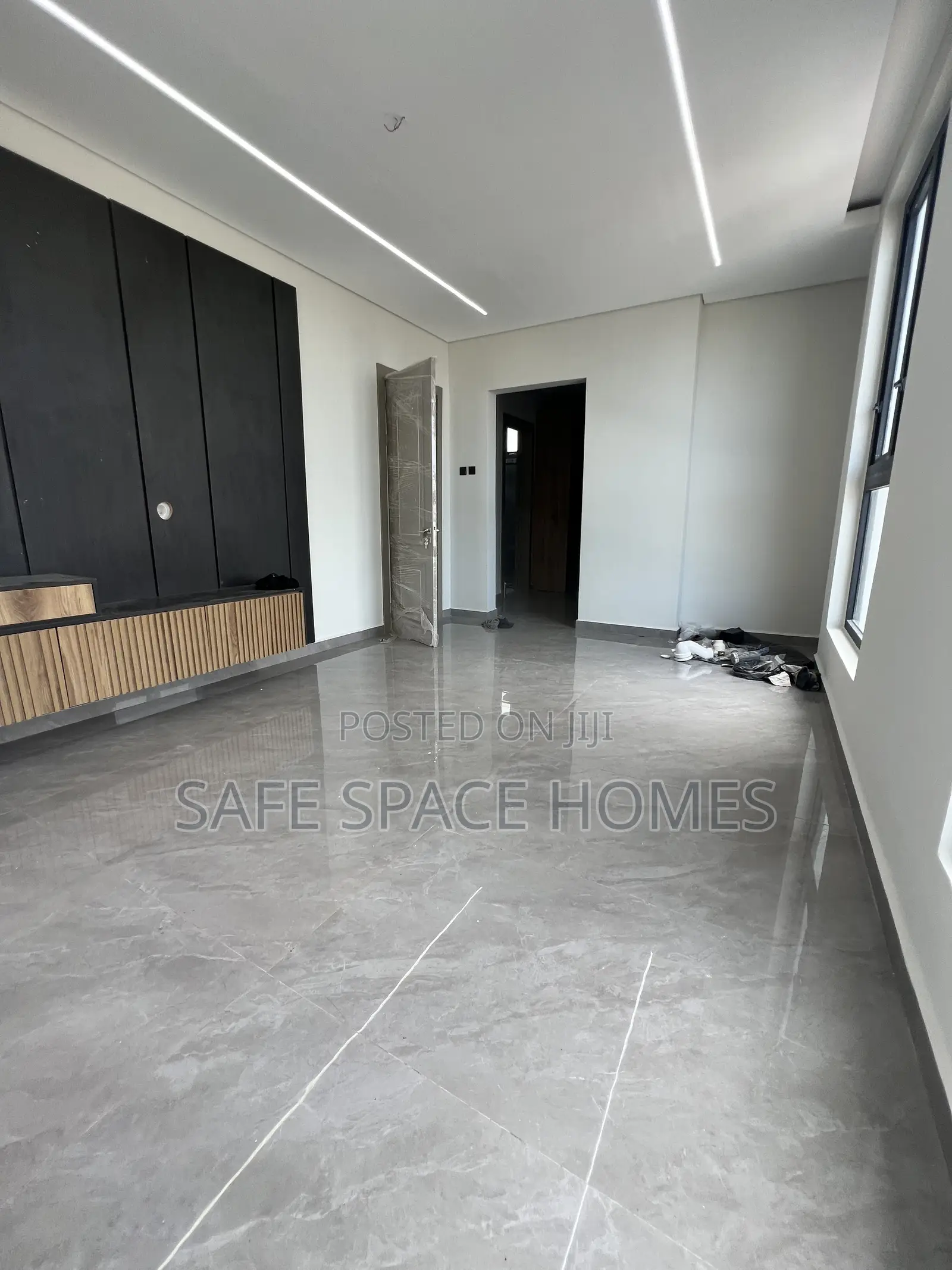 4bdrm Duplex in Burma Camp for rent