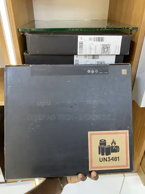 New Laptop Dell Latitude 3490 16GB Intel Core i5 SSD 512GB