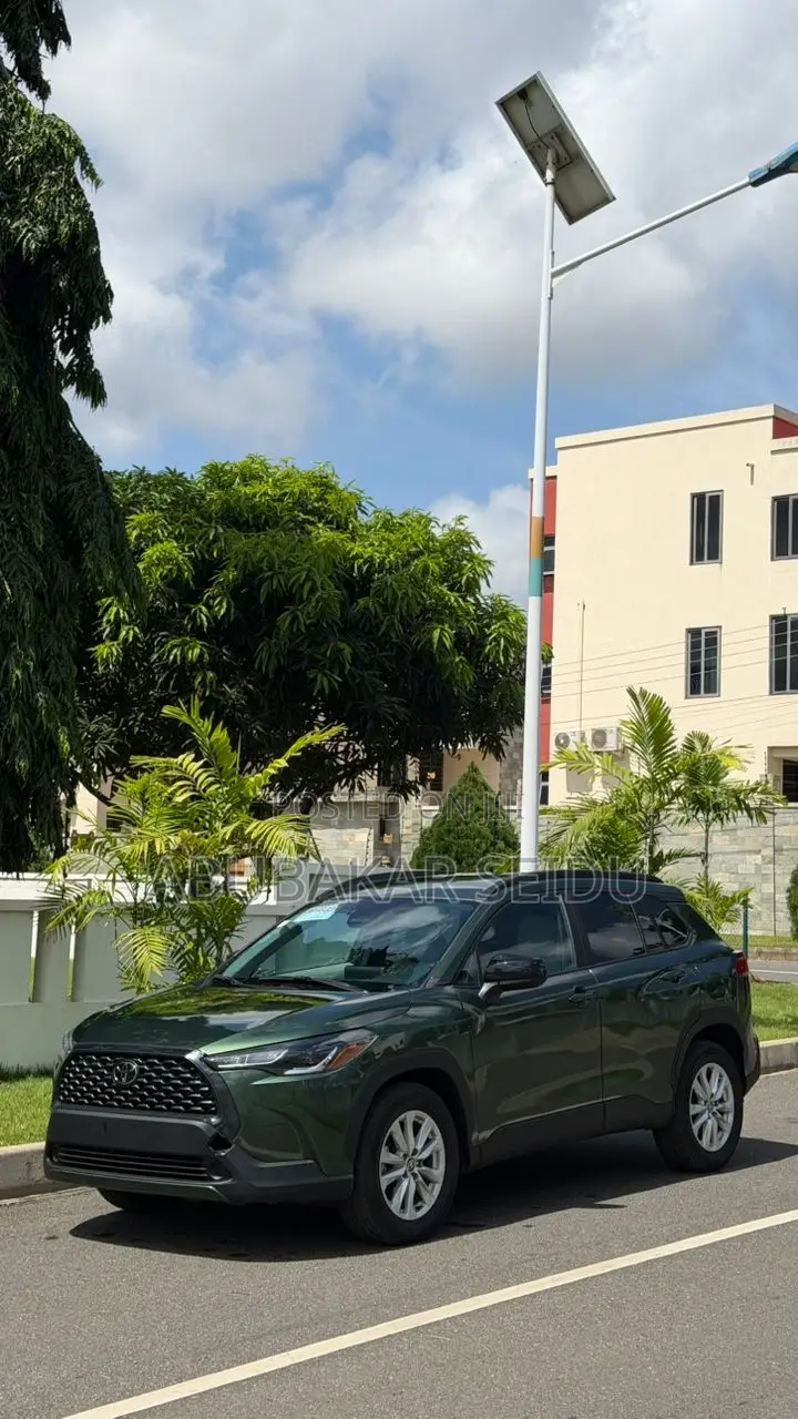 Toyota Corolla Cross LE 4WD 2024 Green