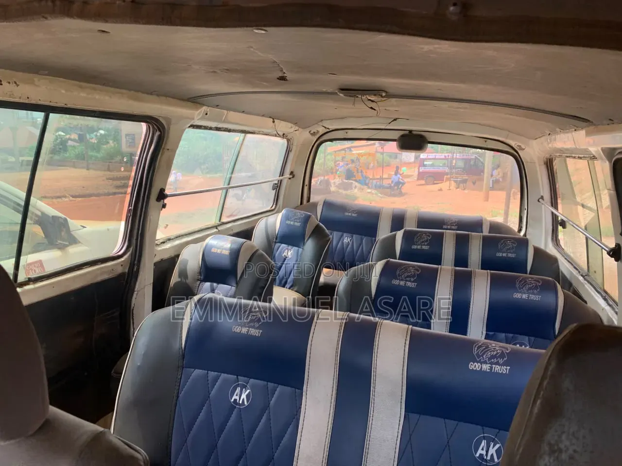 Toyota HiAce 2018 White