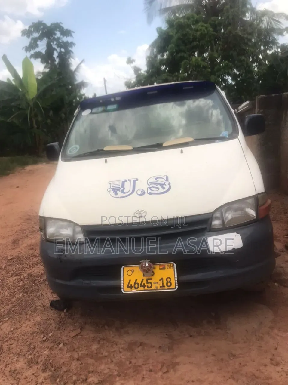 Toyota HiAce 2018 White