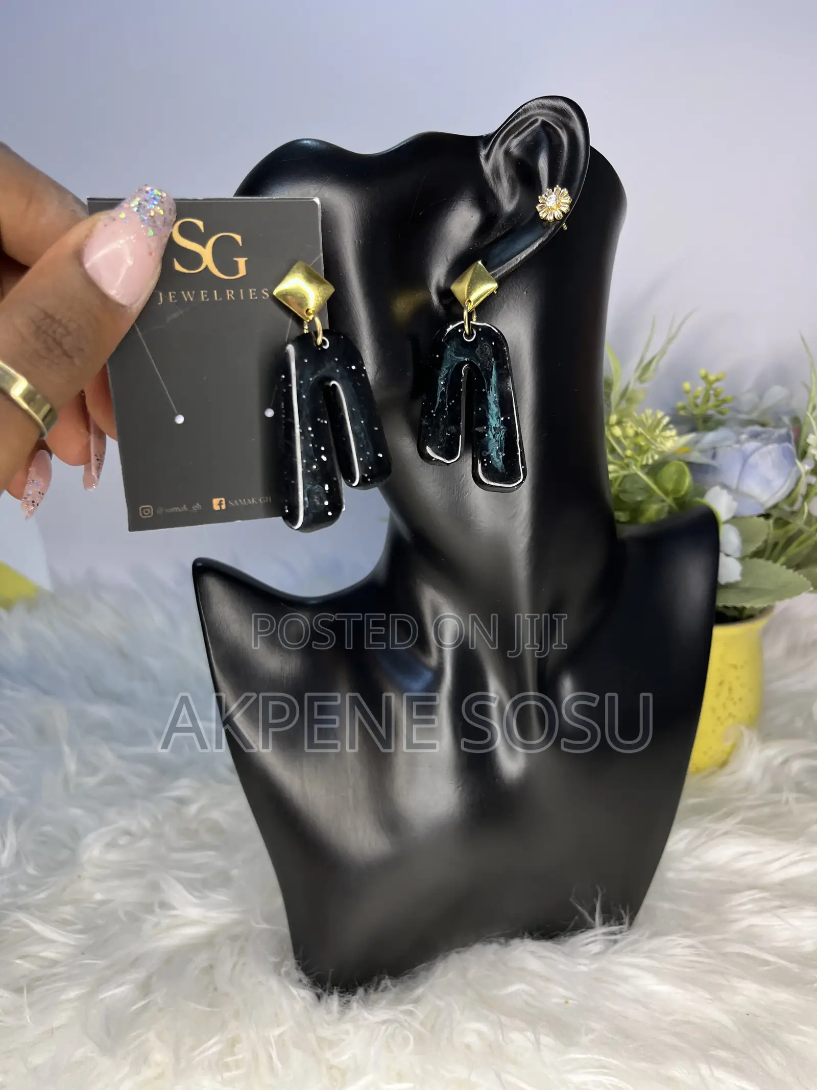 Women’s Jewelry