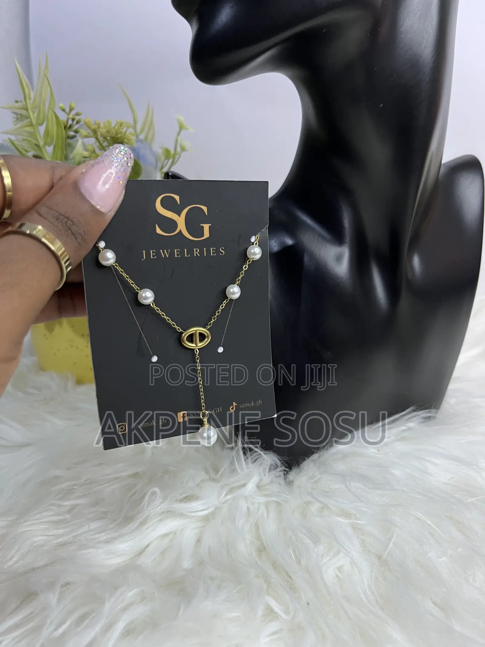 Women’s Jewelry