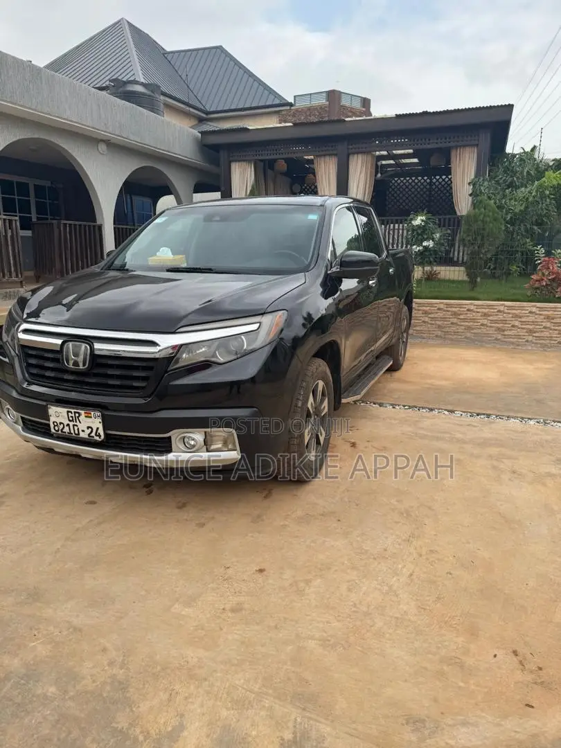 Honda Ridgeline RTL AWD Crew Cab 125.2 in. WB 2017 Black