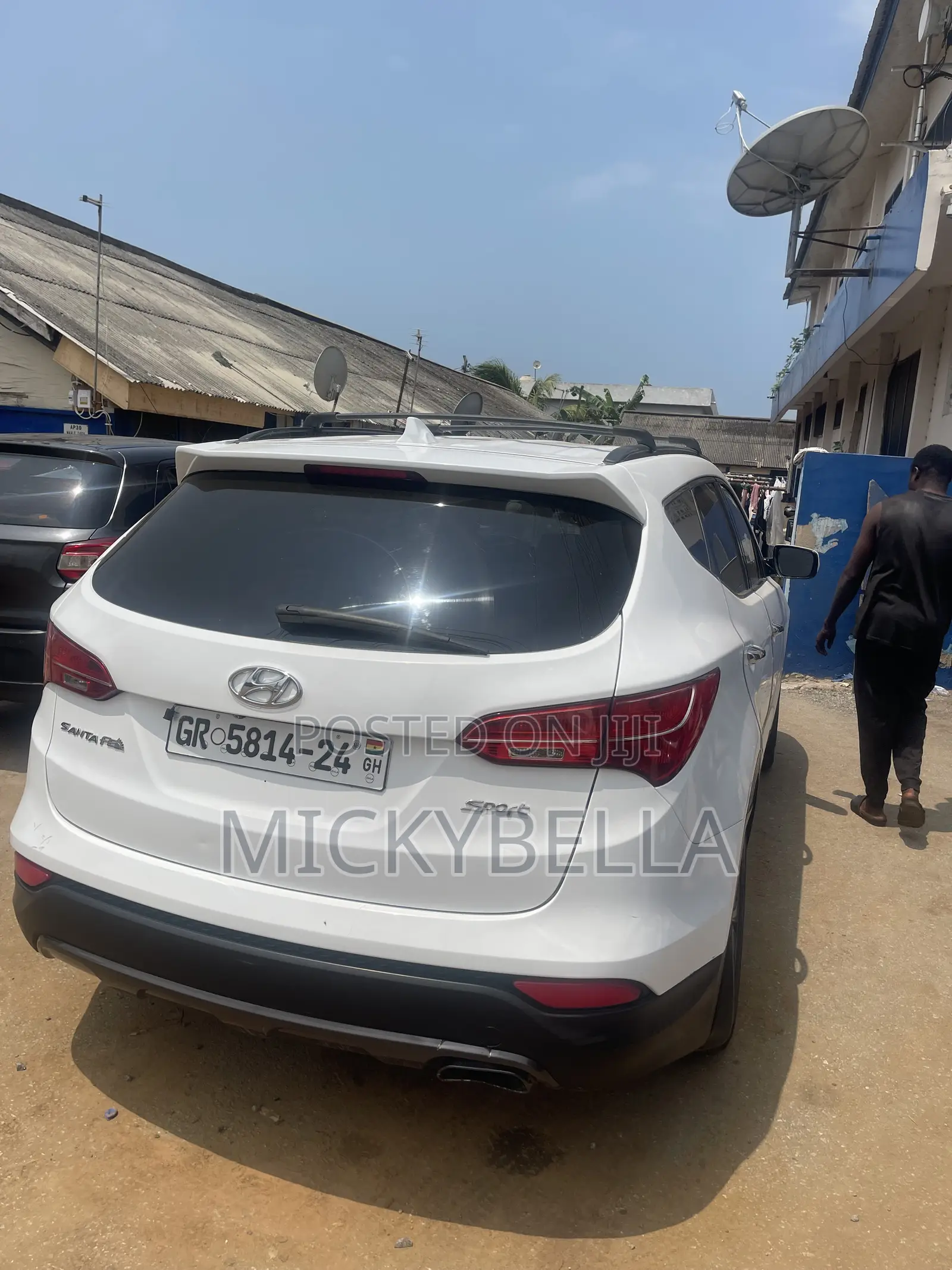 Hyundai Santa Fe 2017 White